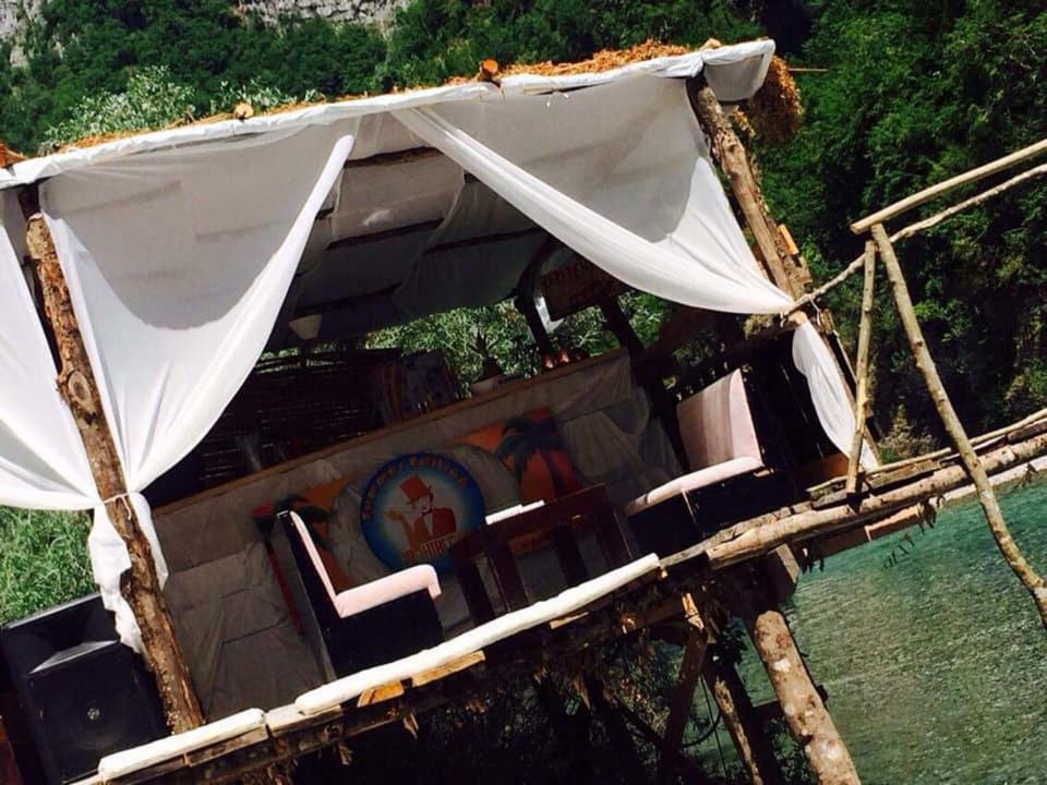 Park Blini Shala River Moll' e Shoshit Extérieur photo